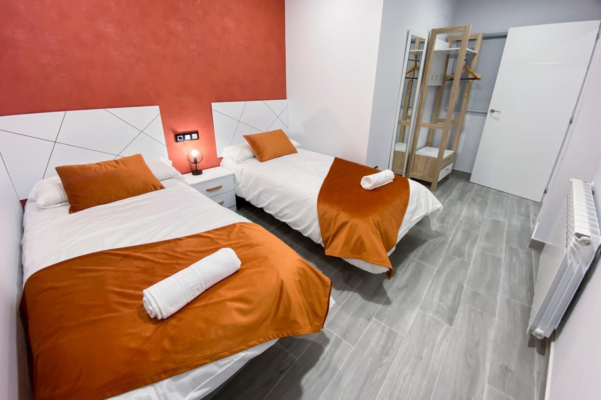 Pregonero Urban Suites - Naranja Soria Esterno foto